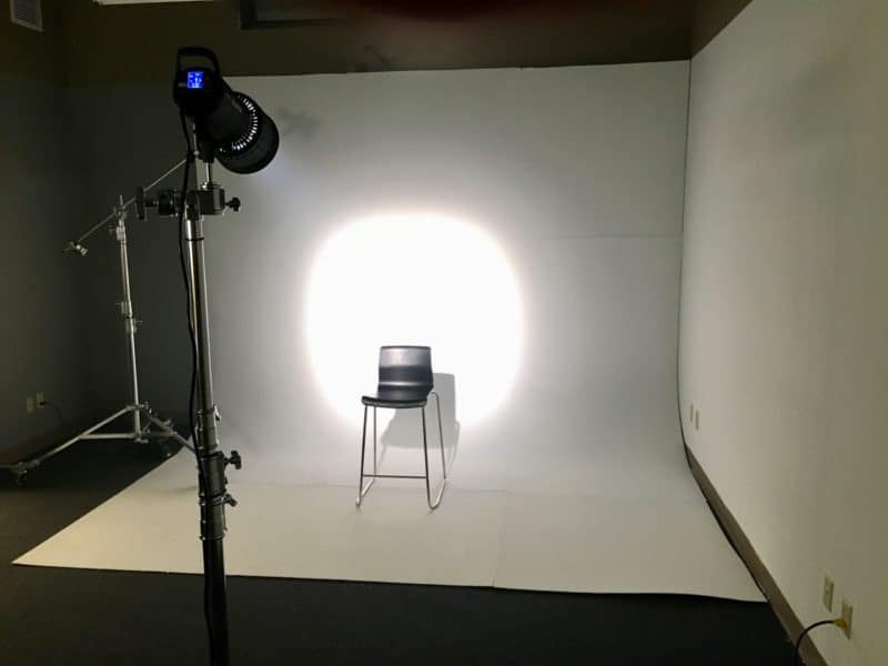 Medici MediaSpace photo studio scaled e1588707140822 Medici MediaSpace photo studio scaled e1588707140822