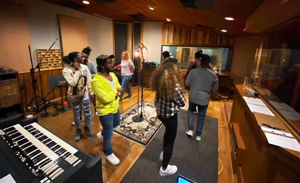 Walla recording in studio