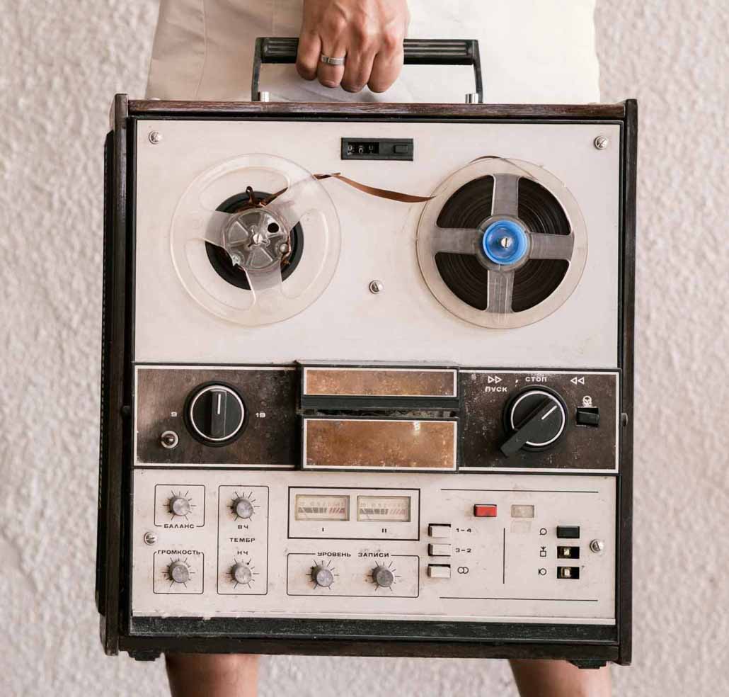 vintage-record-player